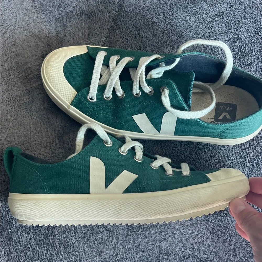 Veja Green Canvas Low-Top Sneakers with Cream Accents - Picture 7 of 7